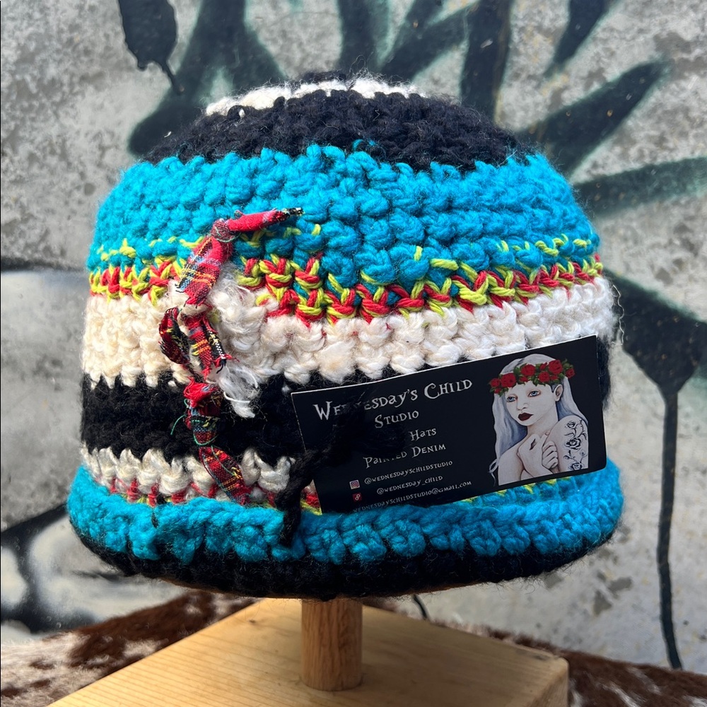 Hand Crafted Crocheted Beanie Cap Hat - Picture 7 of 7